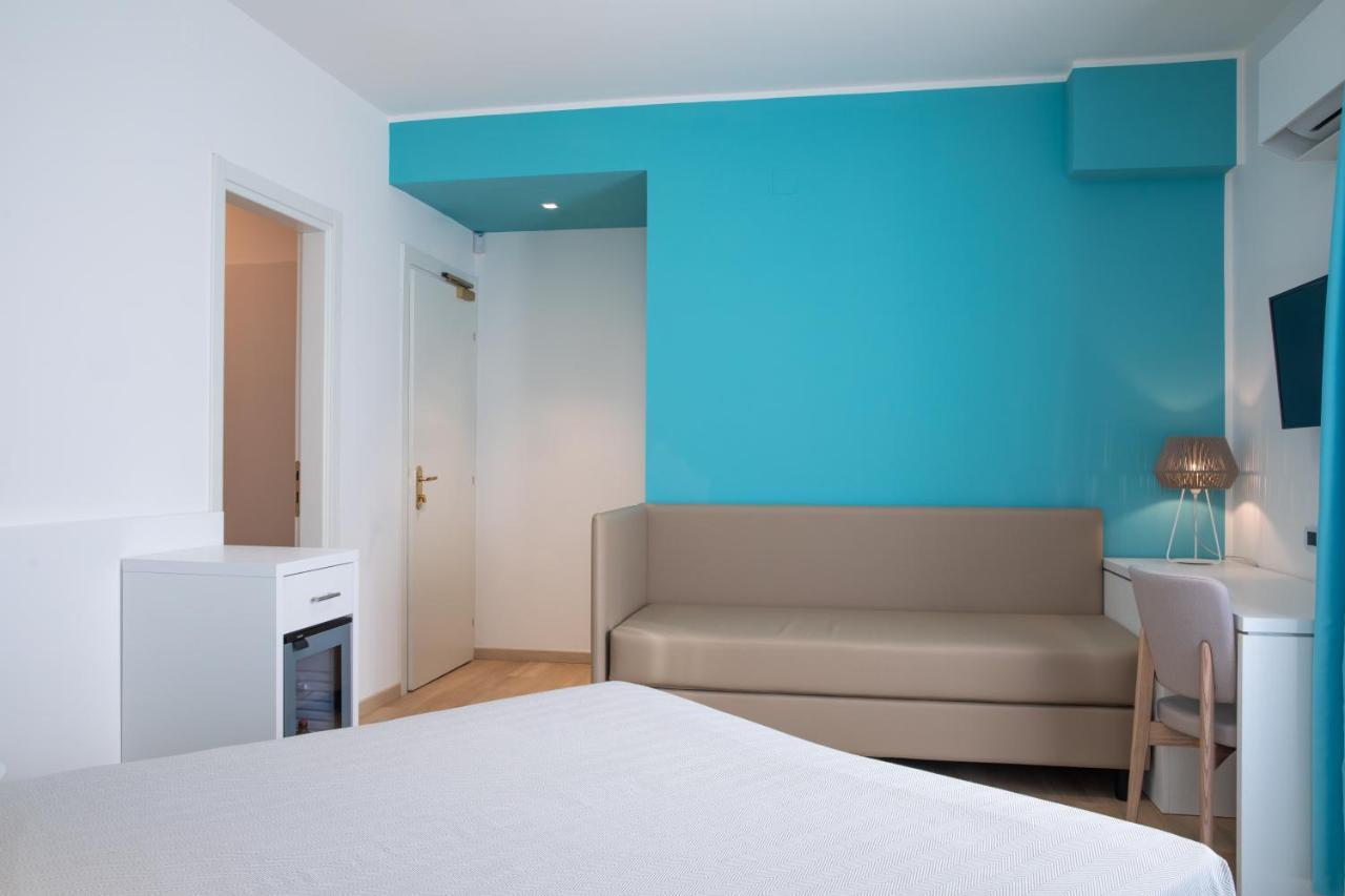 Lu' Hotel Maladroxia SantʼAntìoco Εξωτερικό φωτογραφία