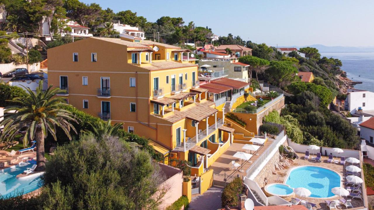Lu' Hotel Maladroxia SantʼAntìoco Εξωτερικό φωτογραφία